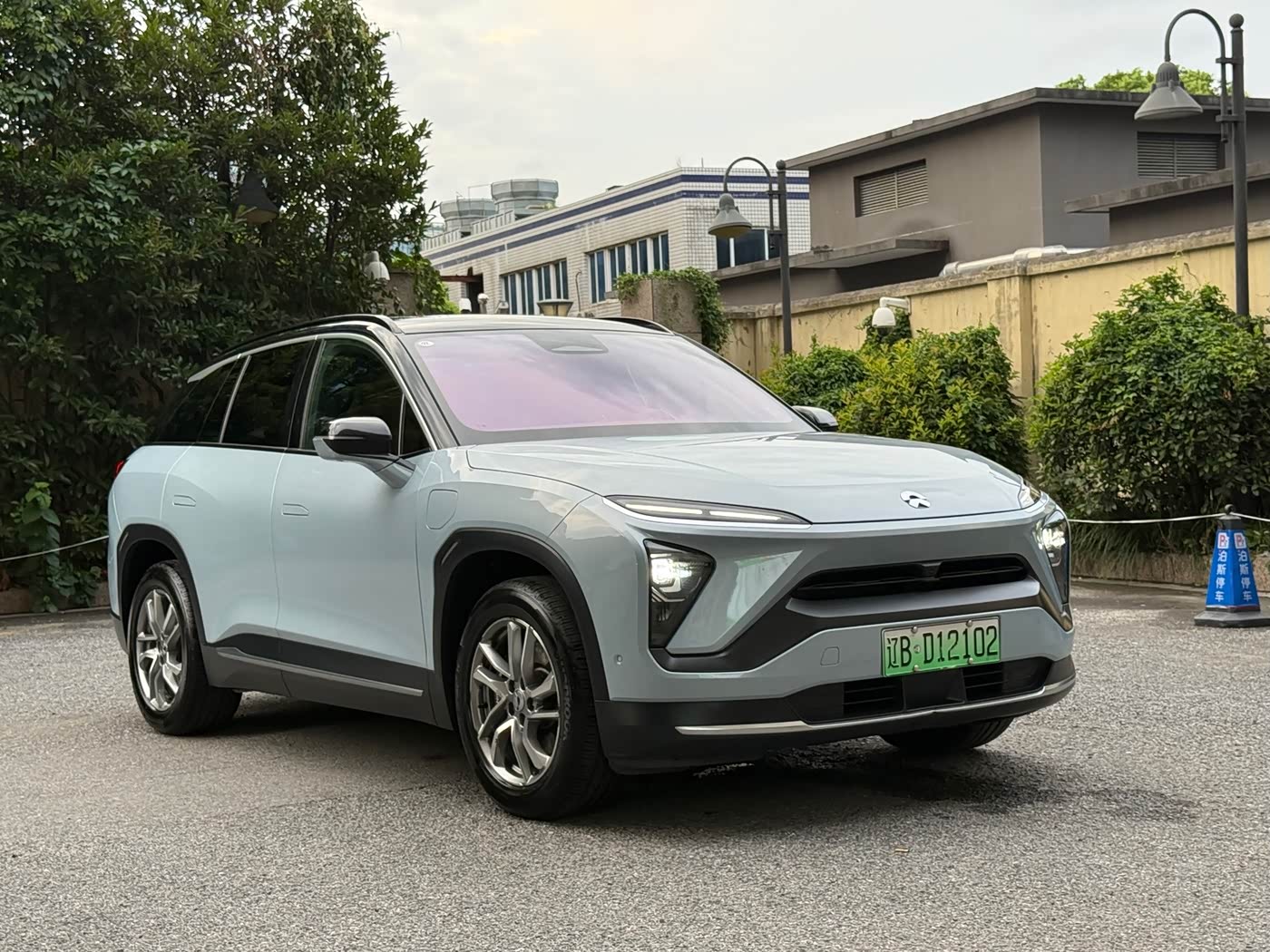 NIO ES6
