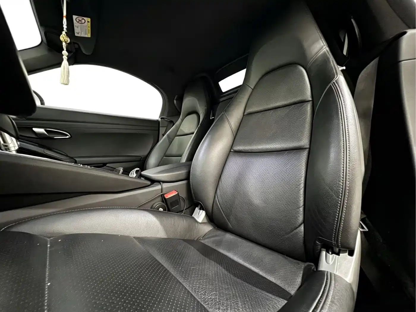 Porsche 718 2019 Boxster T 2.0T фото 7