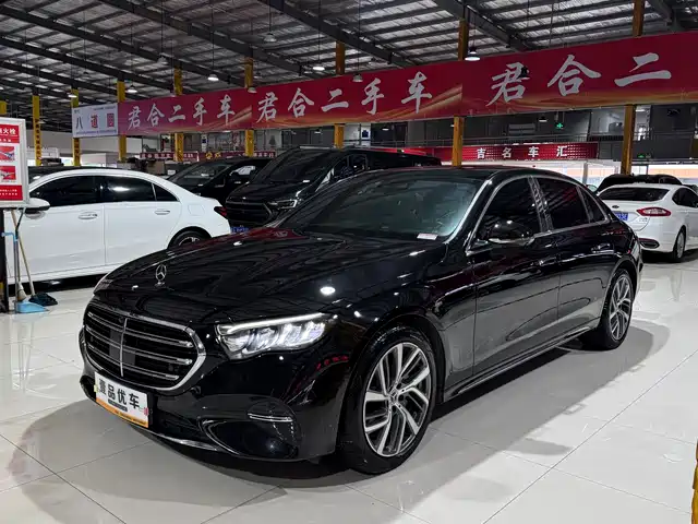 Mercedes-Benz E-Class 2024
