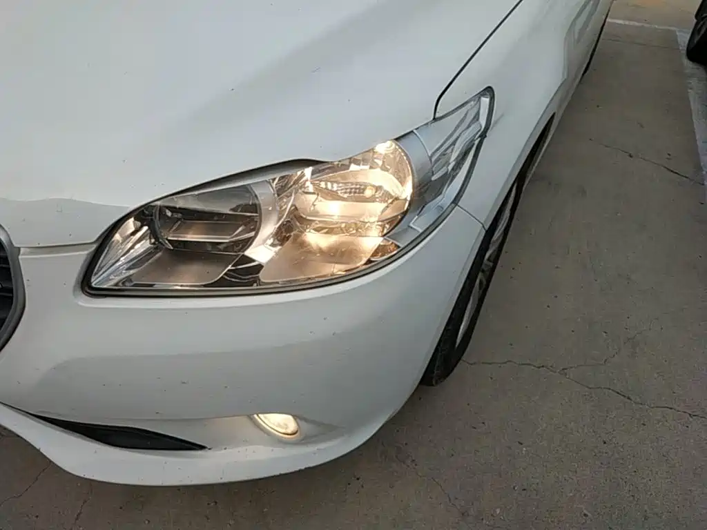 Peugeot 301 2016 2016 1.6L Manual Comfort Edition