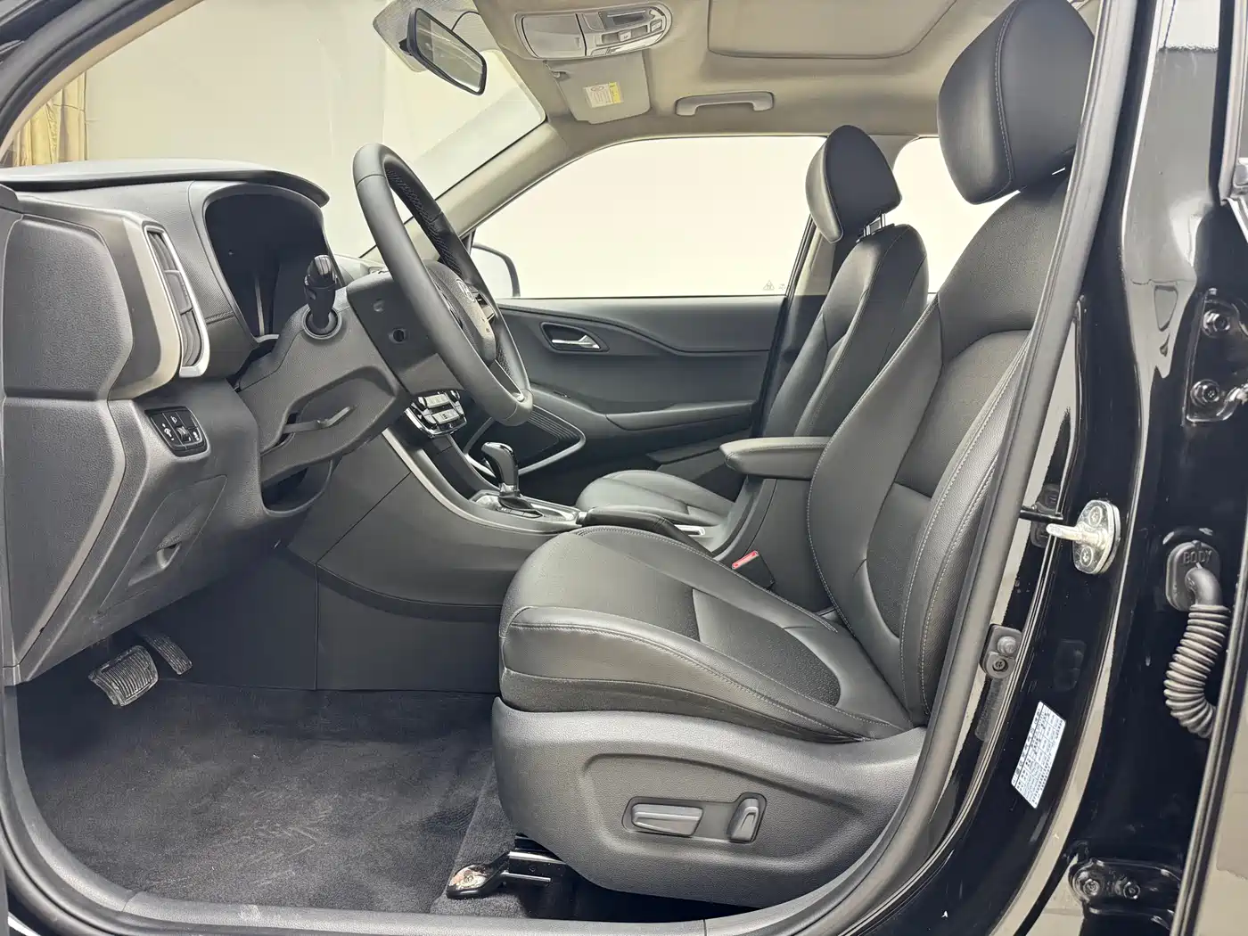 Hyundai Beijing Hyundai ix35 2018 2.0L Automatic 2WD Zhiyong·Enjoyment Edition фото 3