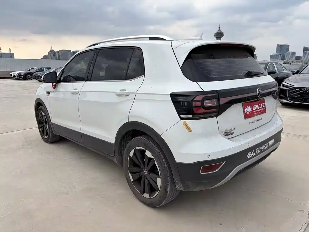 Volkswagen Tacqua 2023 2021 1.5L Automatic Smart Connect Edition