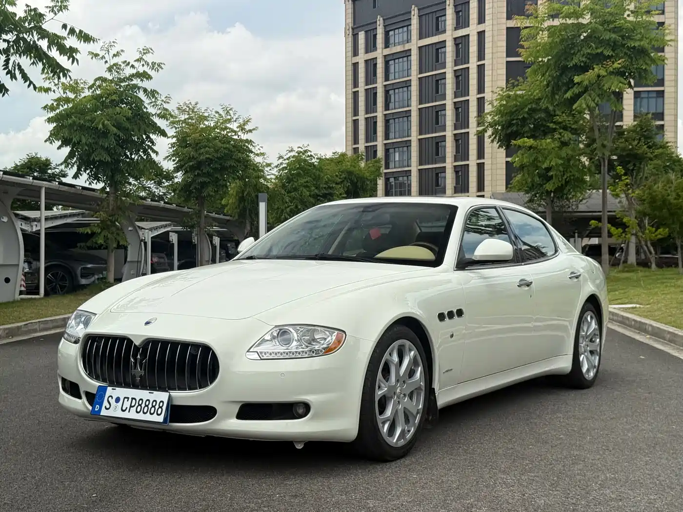 Maserati Quattroporte 2010 2010 4.7L Sport Edition