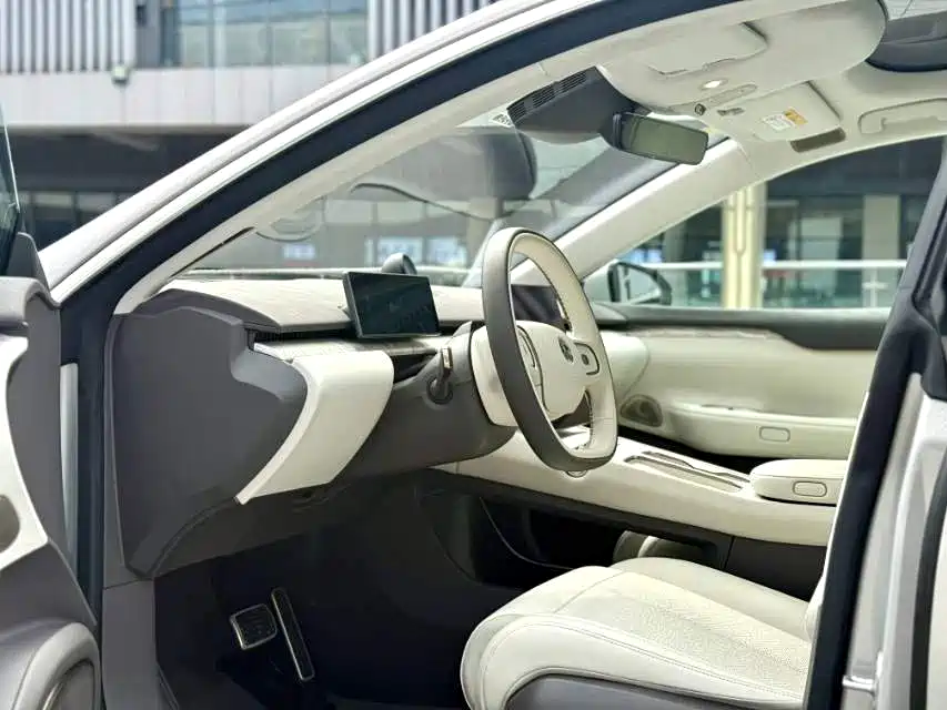 NIO ET7 2024 75kWh Executive Edition фото 2