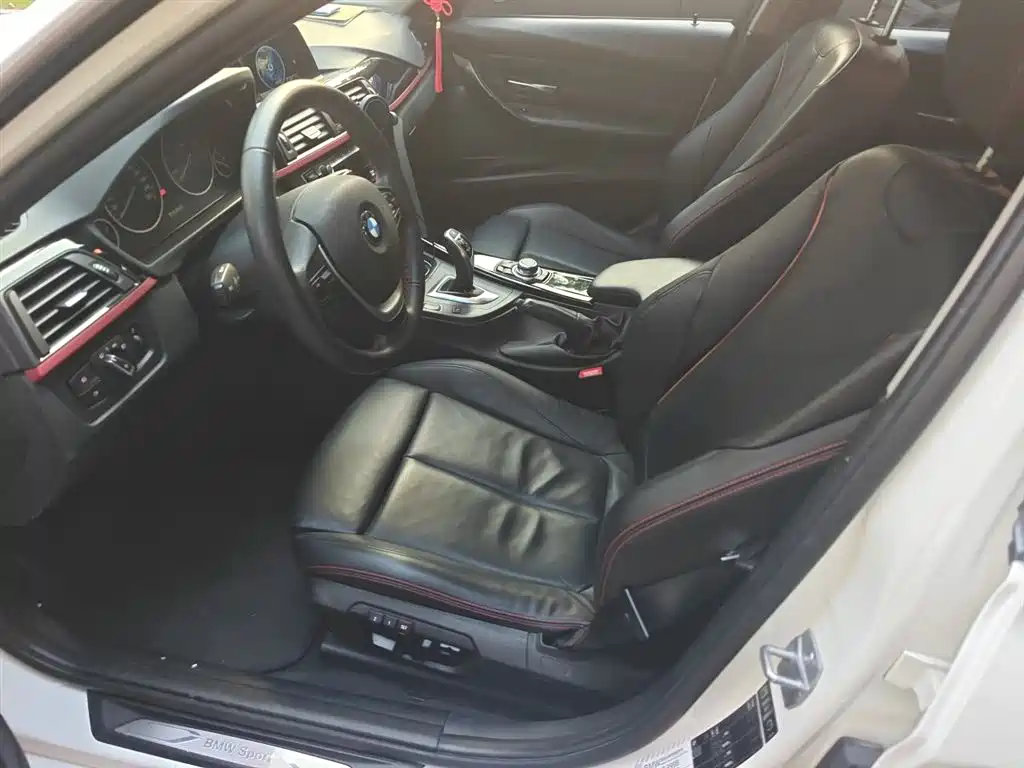 BMW 3 Series 2015 320i Sport Design Package фото 12