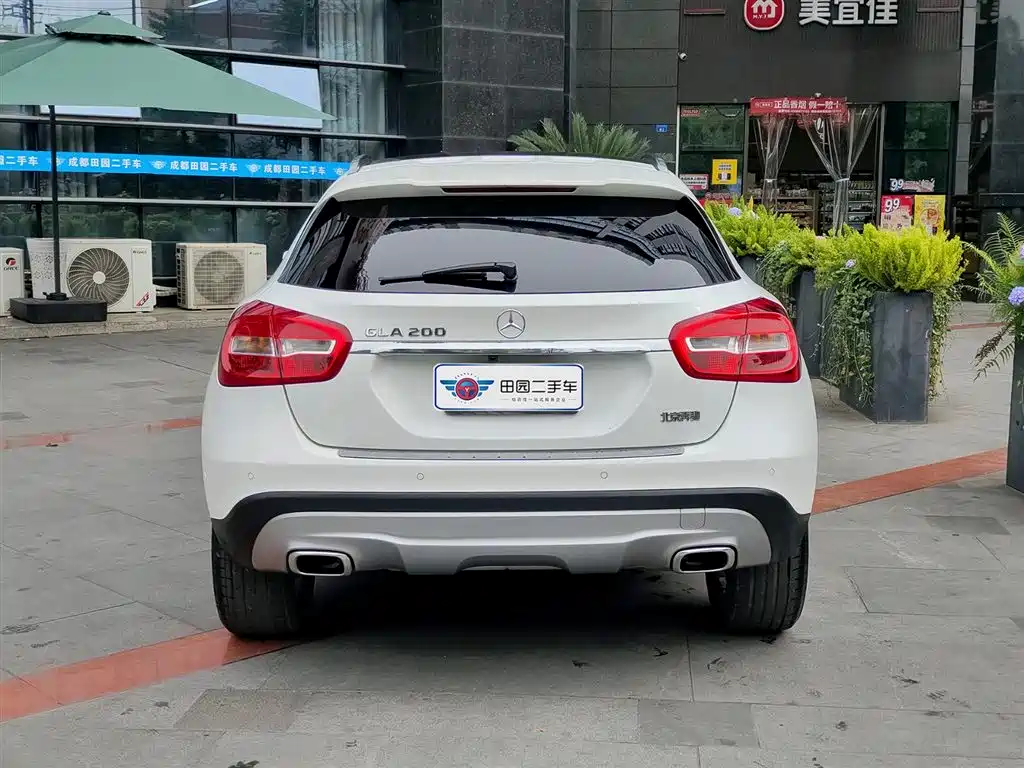 Mercedes-Benz GLA 2016 GLA 200 Dynamic фото 5