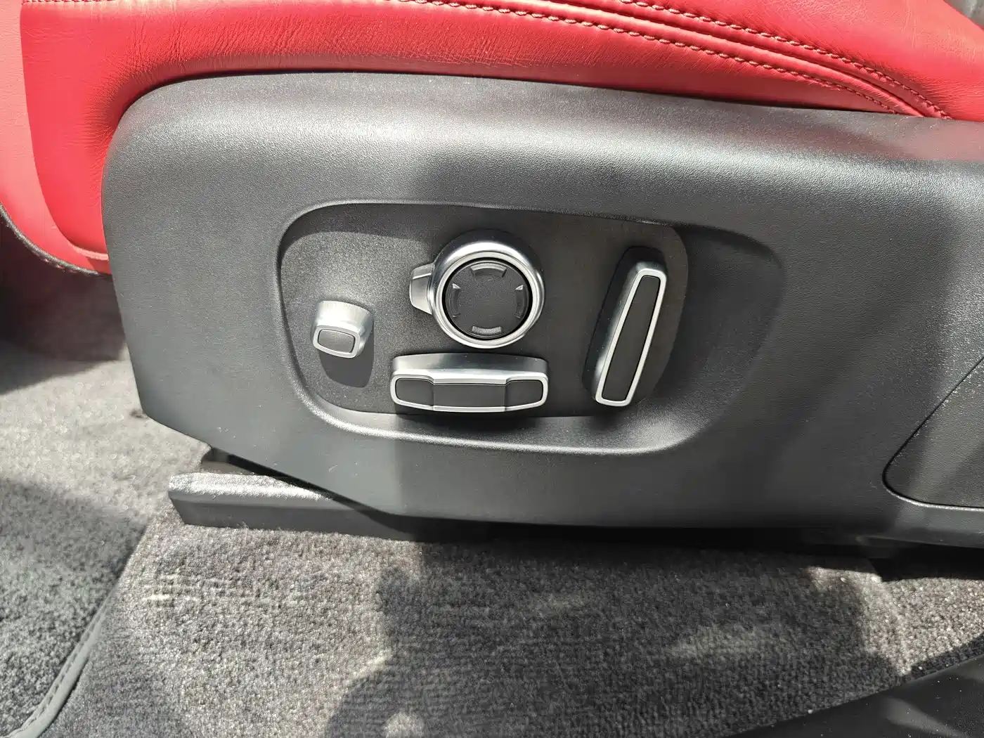 Land Rover Range Rover Sport 2020 3.0 L6 HSE DYNAMIC фото 14