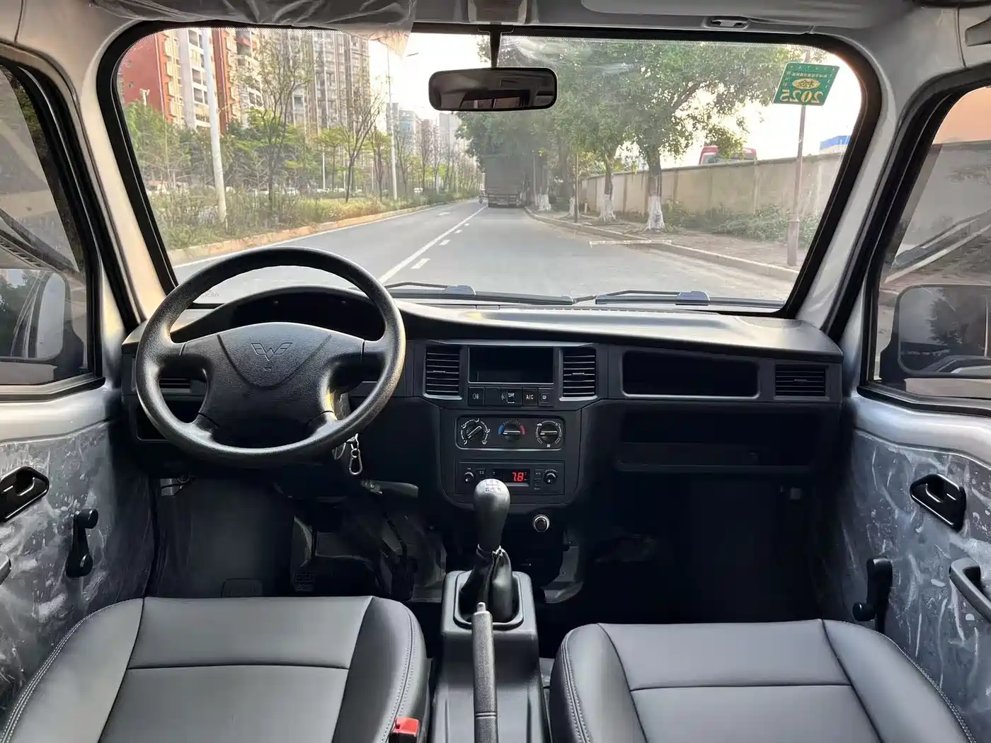 Фото 9 - Wuling Motors Wuling Zhiguang