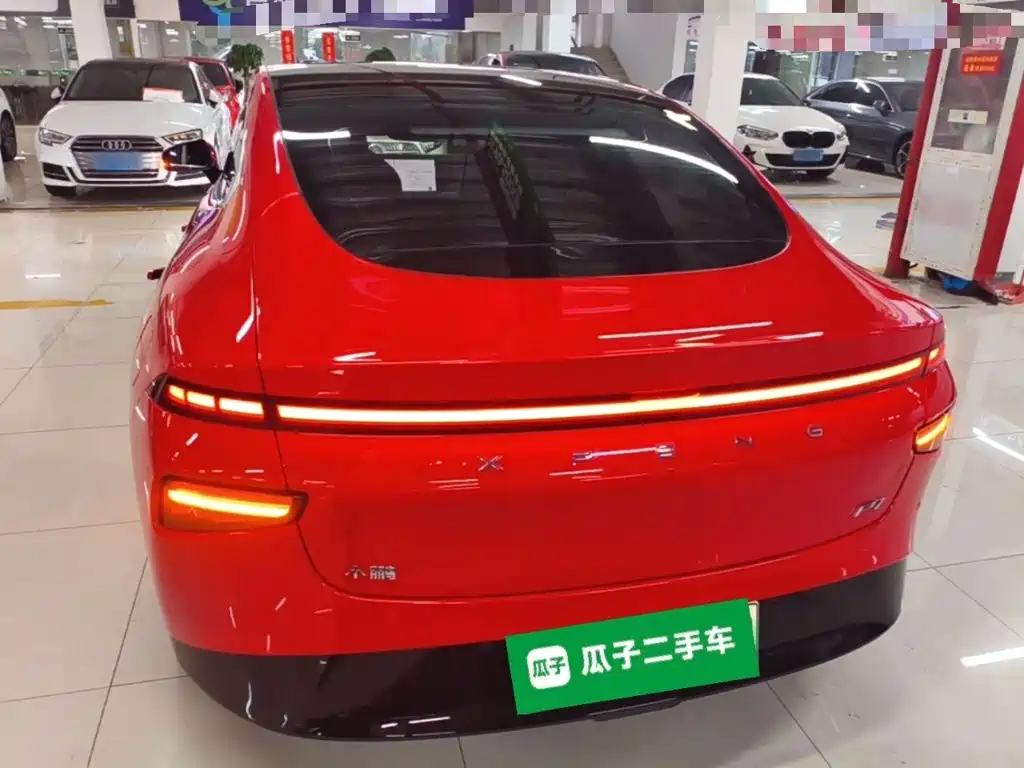 Фото 6 - XPeng P7