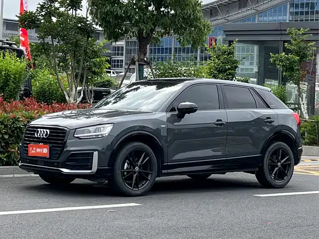 Audi Q2L 2021 35 TFSI Progressive Dynamic
