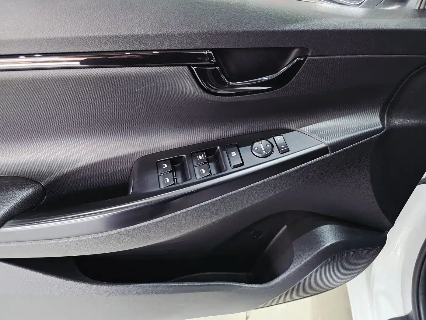 Hyundai Elantra 2020 1.6L Auto GL Pleasing Edition фото 5