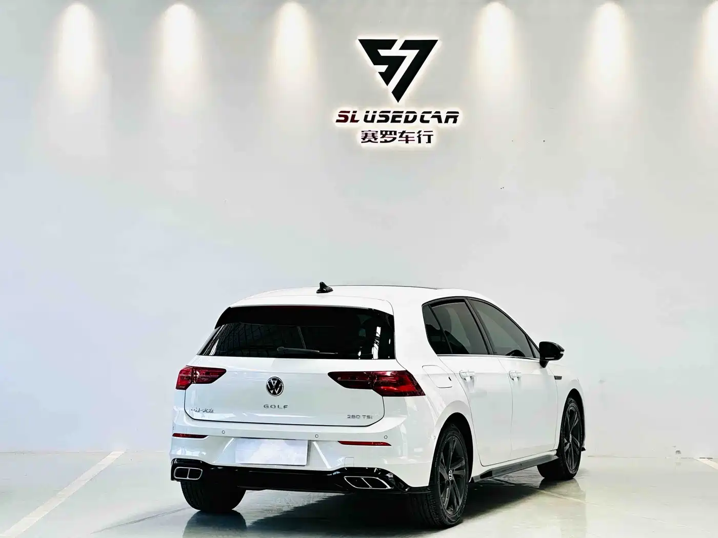 Volkswagen Golf 2021 280TSI DSG R-Line фото 9