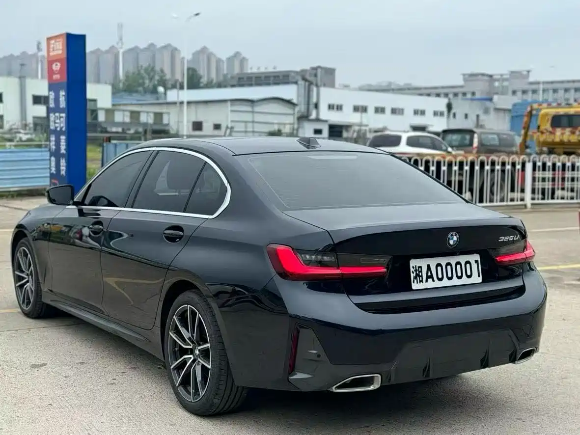 BMW 3 Series 2023 325Li xDrive M Sport Package фото 4