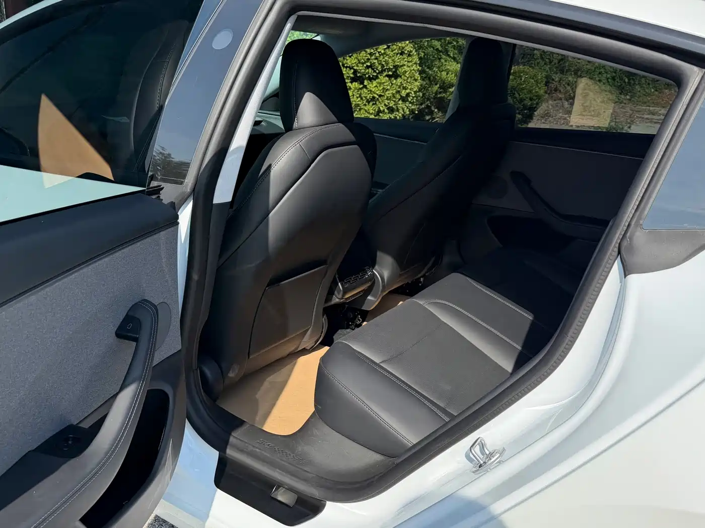 Tesla Model 3 2026 2025 Model Year Facelift Rear-Wheel Drive