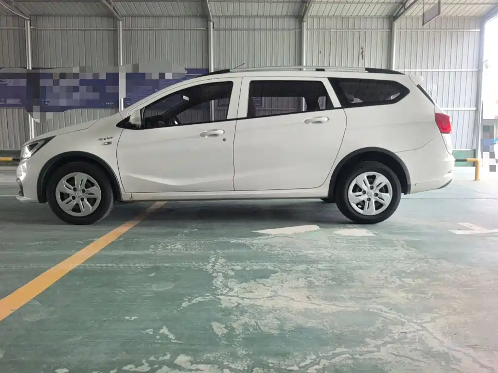 Baojun 310W 2019 2017 1.5L Manual Comfort China VI