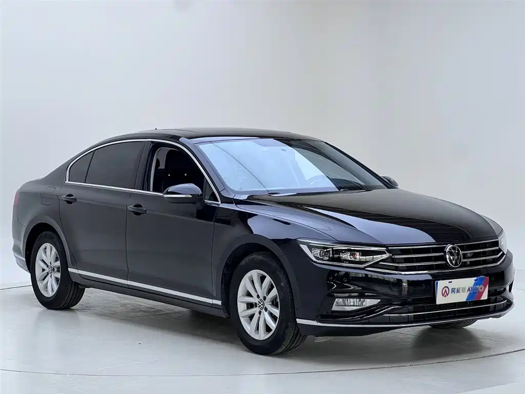 Volkswagen Magotan 2020 280TSI DSG Comfort фото 3