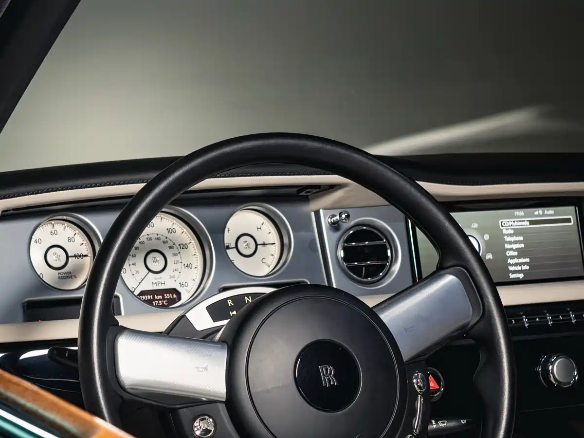 Фото 25 - Rolls-Royce Phantom