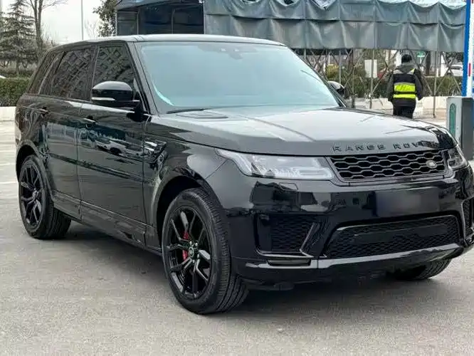 Land Rover Range Rover Sport 2015 3.0 SC V6 HSE фото 3