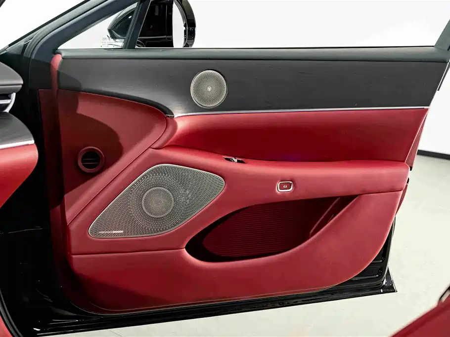 Voyah Auto VOYAH Zhuiguang L 2025 2025 Mid-configuration Model
