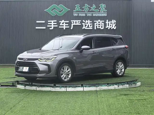 Chevrolet Orlando Мягкий гибрид, 530T, автомат, 5+2