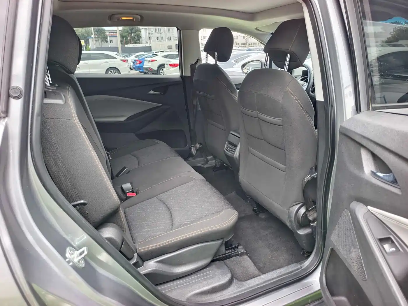 Chevrolet Volando 2023 2020 Mild Hybrid 530T Automatic Sport Edition (5+2 seater)
