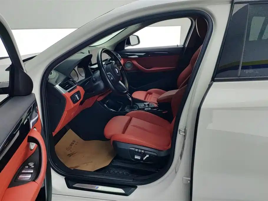 BMW X2 2023 sDrive25i M Sport Shadow Edition фото 9