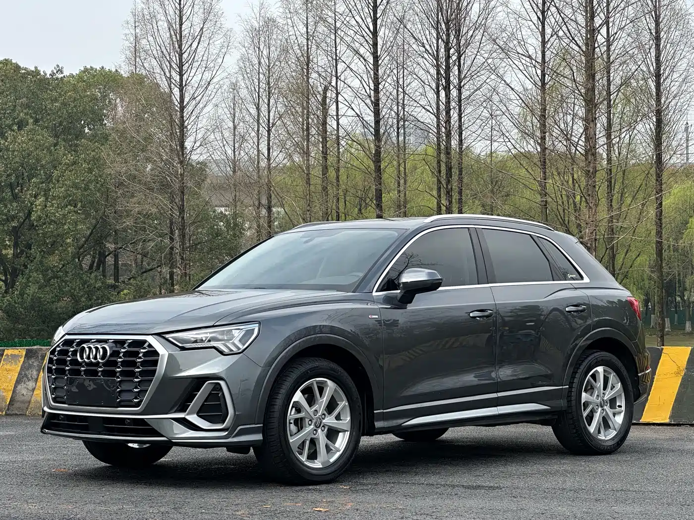 Audi Q3 2019 35 TFSI Progressive Sport
