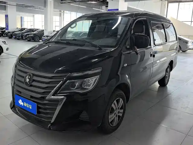 Forthing Lingzhi M5L 1.6L, базовая, 5 мест