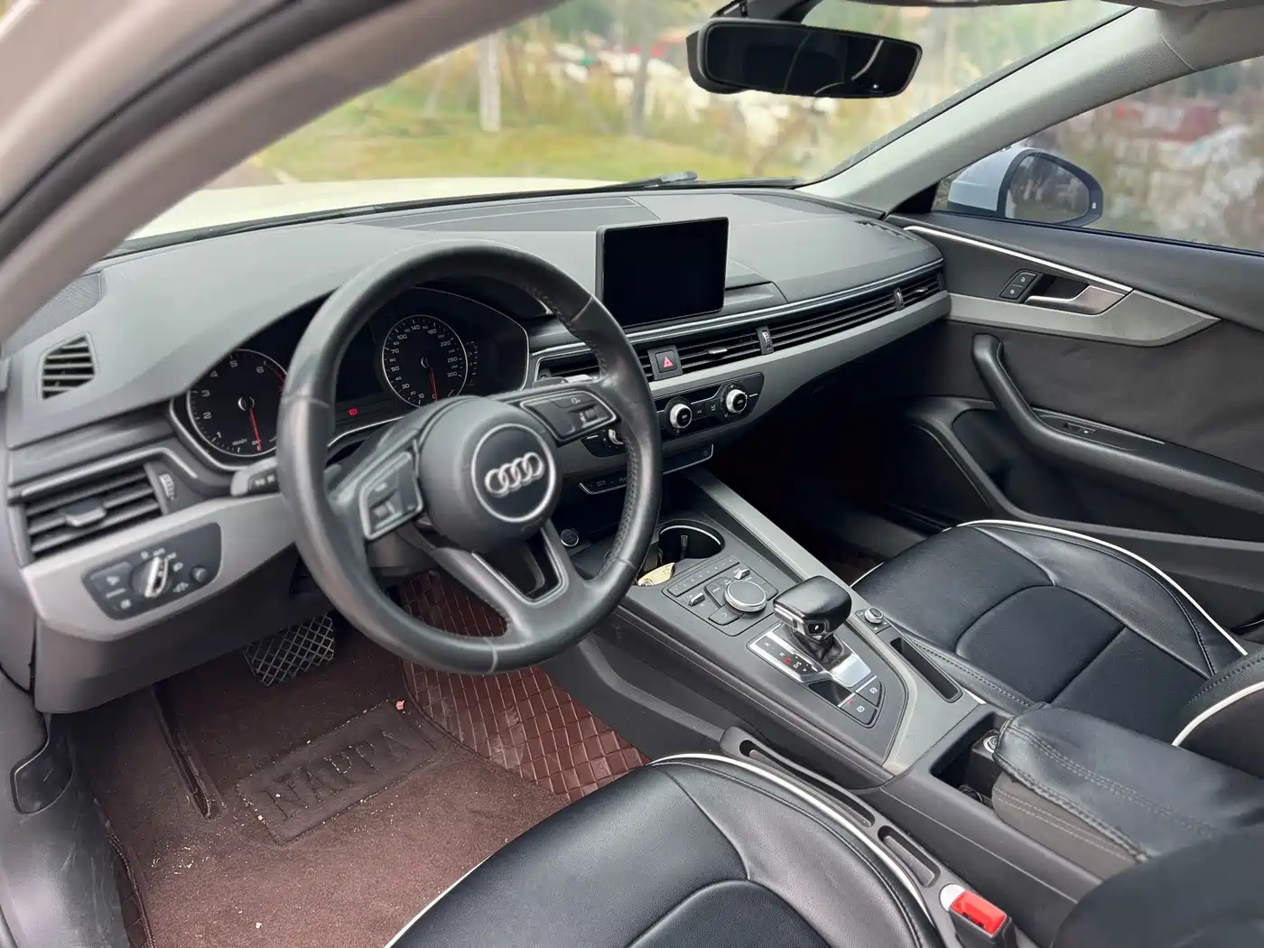 Audi A4L 2017 Plus 40 TFSI Progressive фото 5