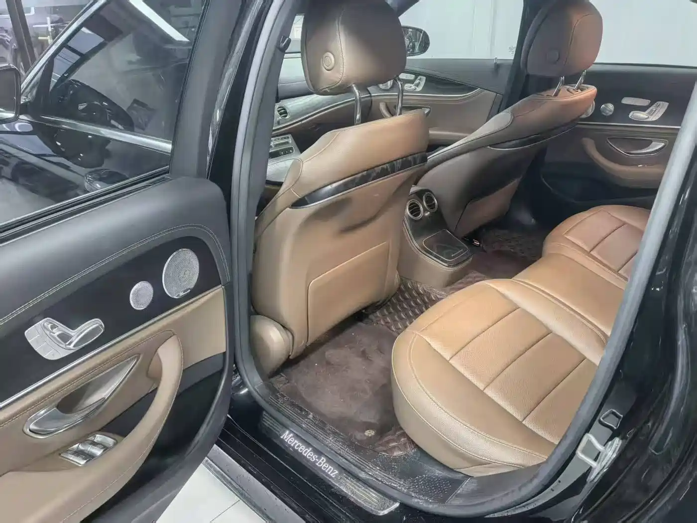 Mercedes-Benz E-Class 2021 E 300 L Sport Luxury Edition фото 5