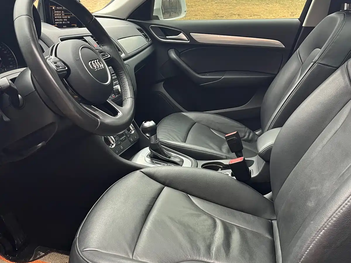 Audi Q3 2015 35 TFSI Comfort фото 7