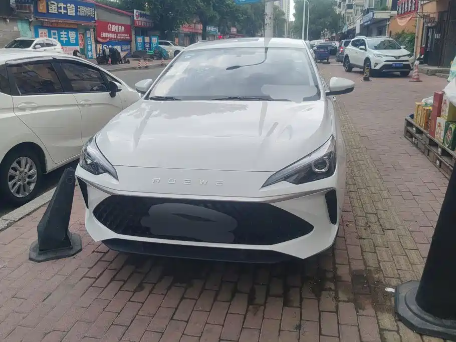 Roewe i5 2026 2026 1.5L Manual STD