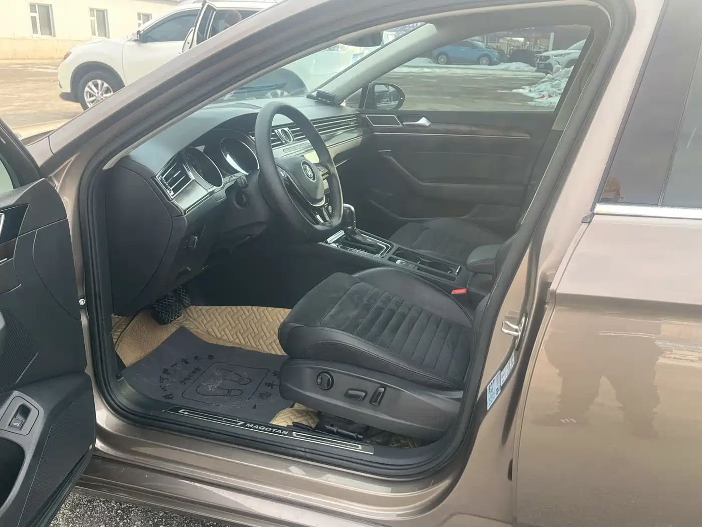 Volkswagen Magotan 2017 380TSI DSG Luxury фото 4