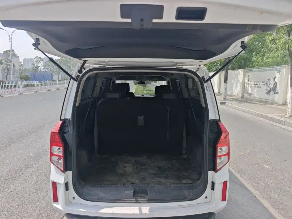 Фото 16 - Wuling Motors Wuling Journey