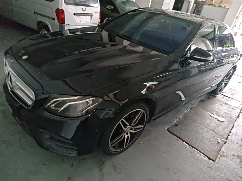 Mercedes-Benz E-Class 2017 E 200 Sport 4MATIC фото 2