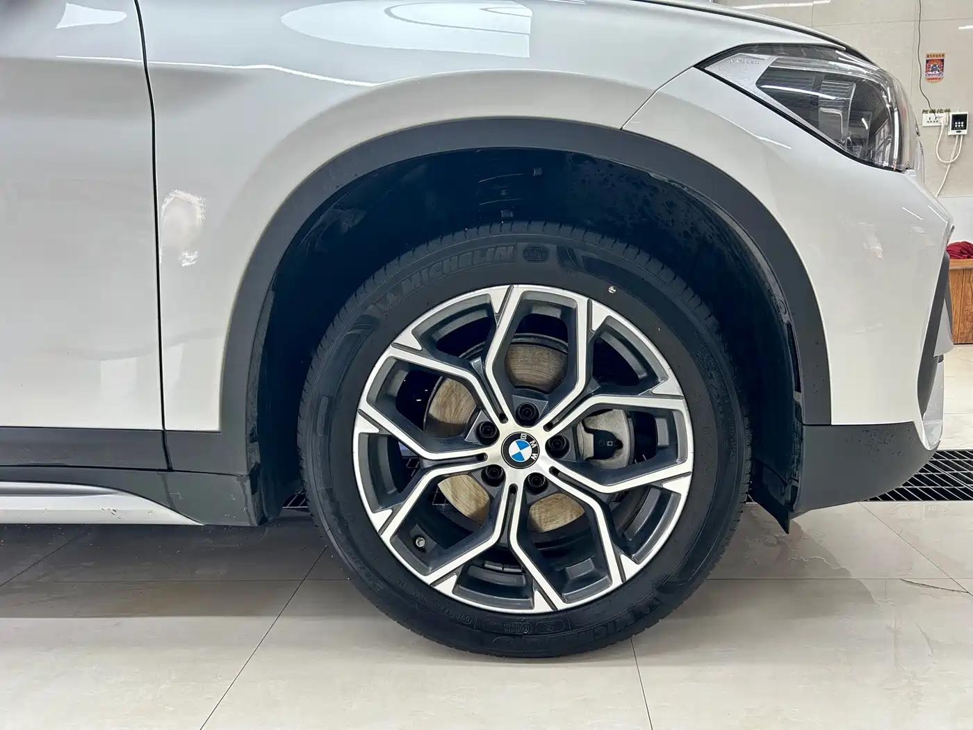 BMW X1 2022 sDrive20Li Fashion фото 12