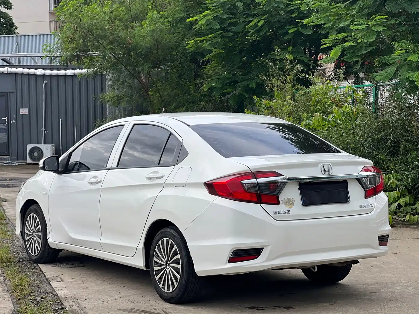 Honda Greiz 2016 2016 1.5L CVT Classic Edition