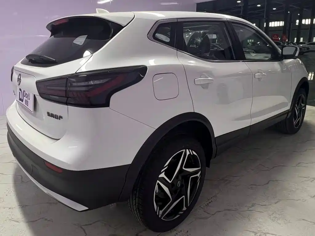 Nissan Qashqai 2026 2025 Facelift Honor 2.0L CVT XV+ Leading Edition