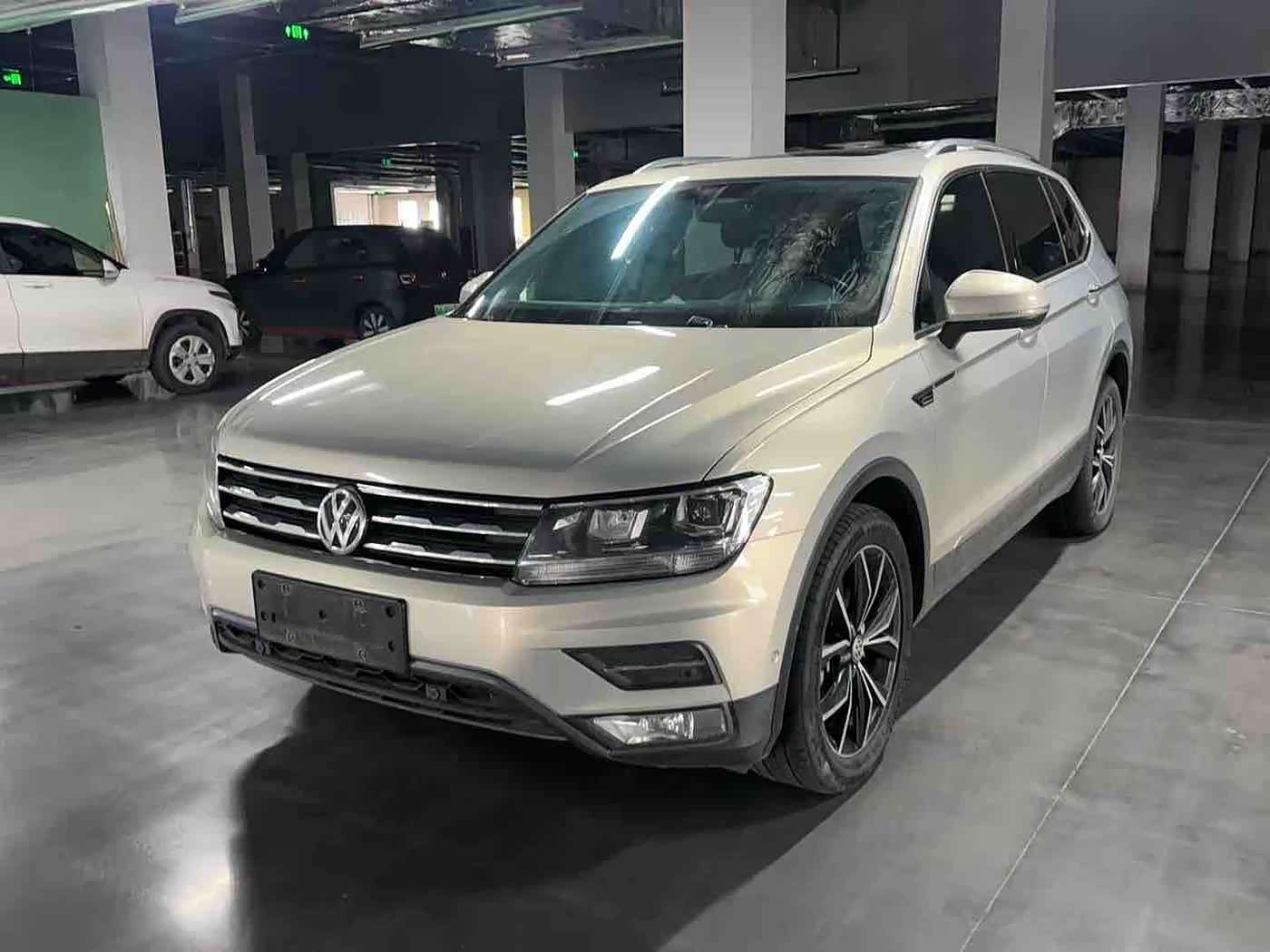 Volkswagen Tiguan L