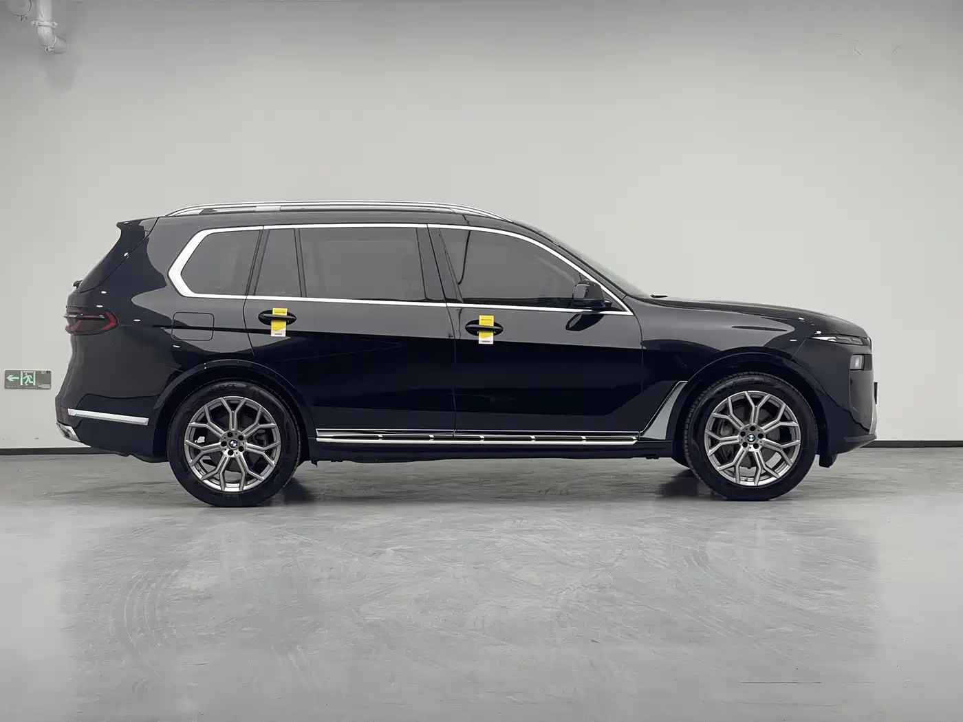 BMW X7 2024 xDrive40i Leading Luxury Package фото 7
