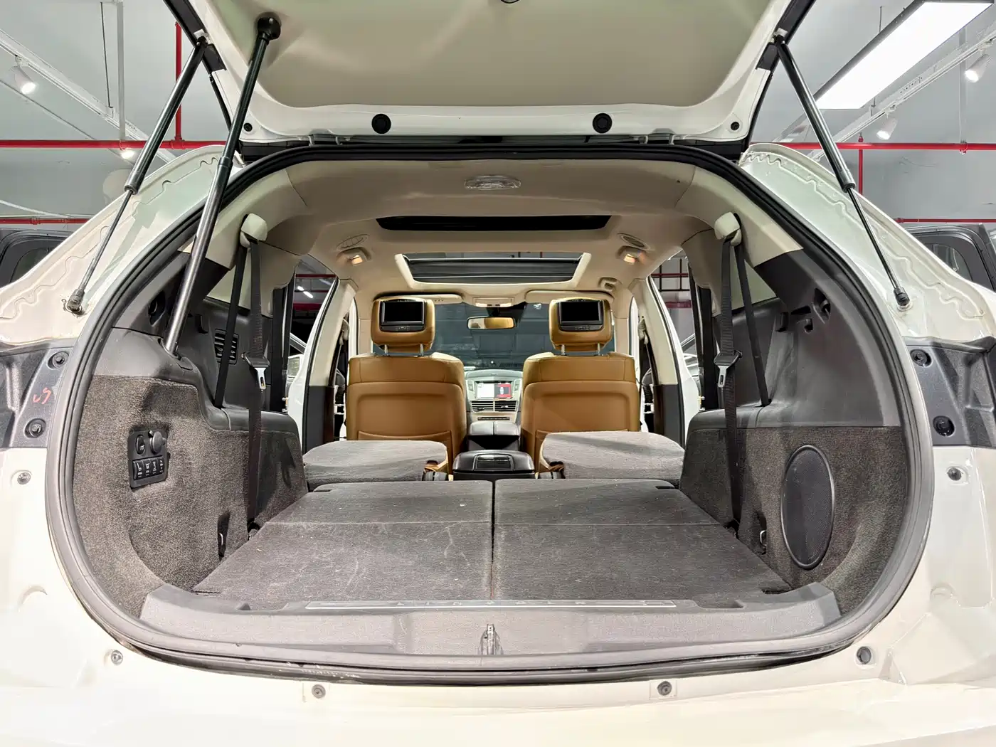 Lincoln MKT 2011 2010 Model 3.5T EcoBoost AWD