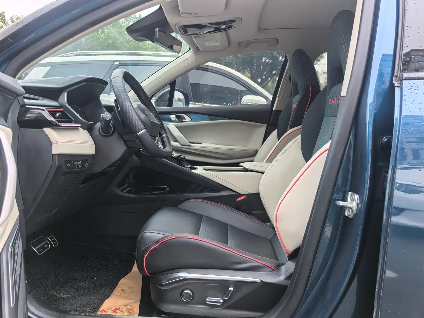 Lynk & Co 06 2020 1.5T Power Pro фото 4