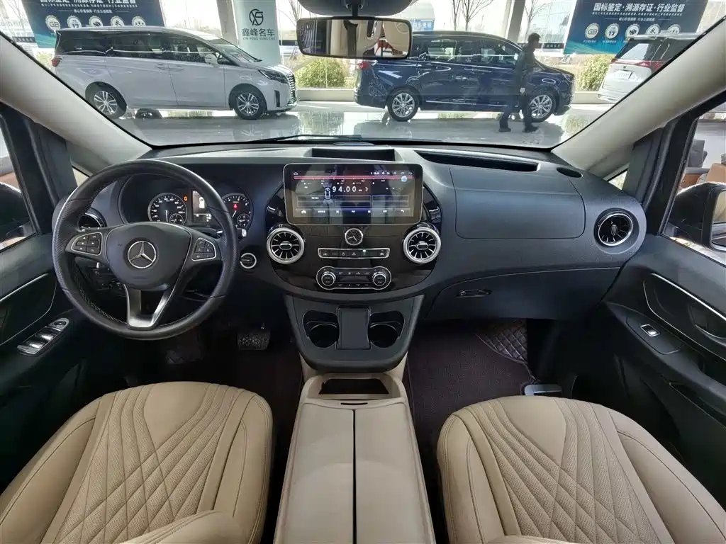 Mercedes-Benz Vito 2021 2.0T Business Edition 7-seater фото 20