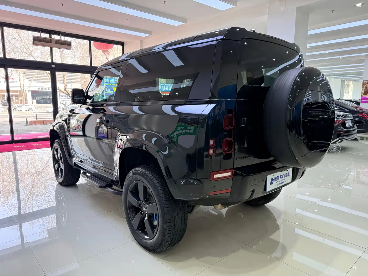Land Rover Defender 2024 90 3.0T P400 HSE фото 4