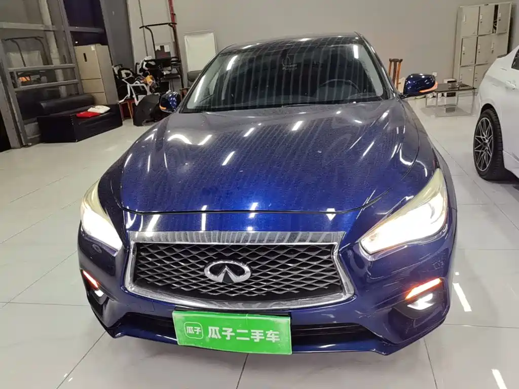 Infiniti Q50L 2018 2018 2.0T Comfort (China VI)