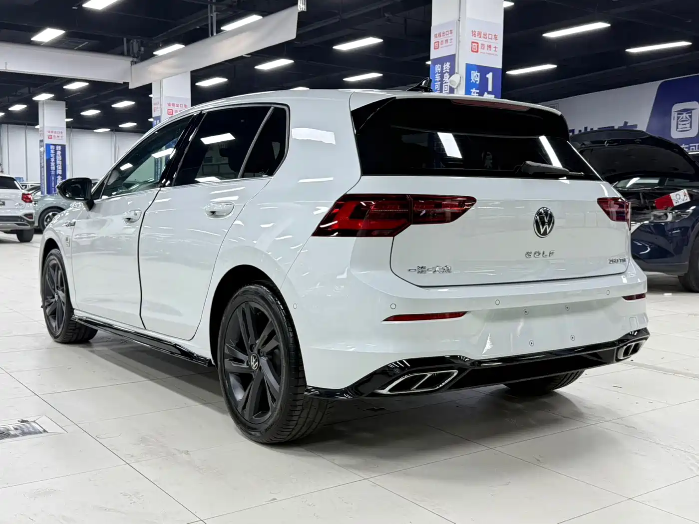 Volkswagen Golf 2021 280TSI DSG R-Line фото 7