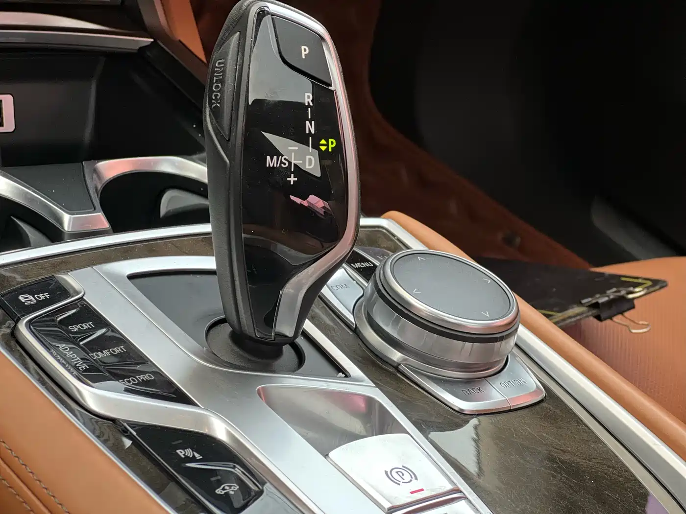 BMW 7 Series 2017 740Li Leading Edition фото 11
