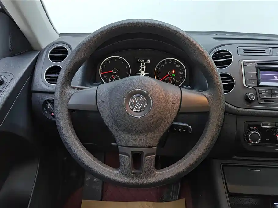 Volkswagen Tiguan 2016 280TSI Automatic 2WD Silk Road Fashion Edition фото 15