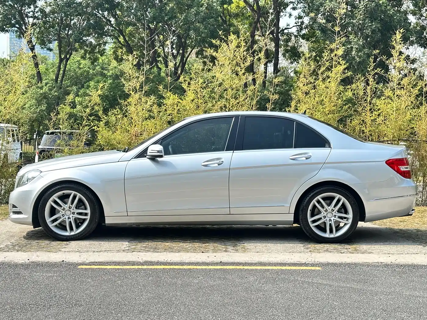 Mercedes-Benz C-Class 2013 C 260 CGI Fashion Edition фото 20