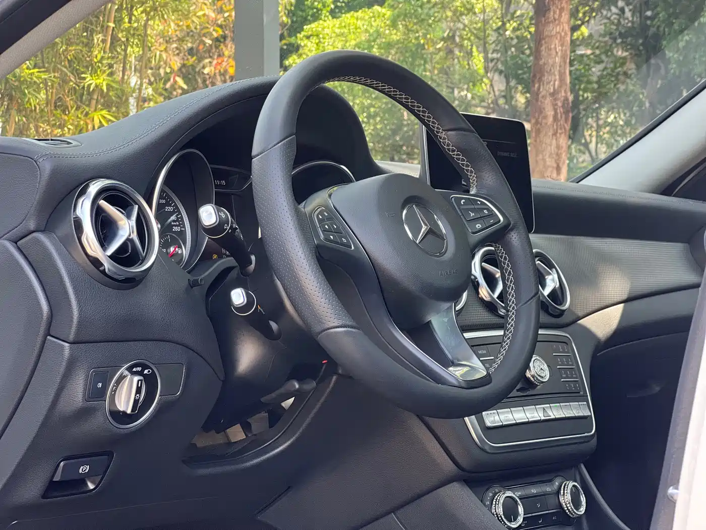 Mercedes-Benz GLA 2018 GLA 220 4MATIC Sport фото 6